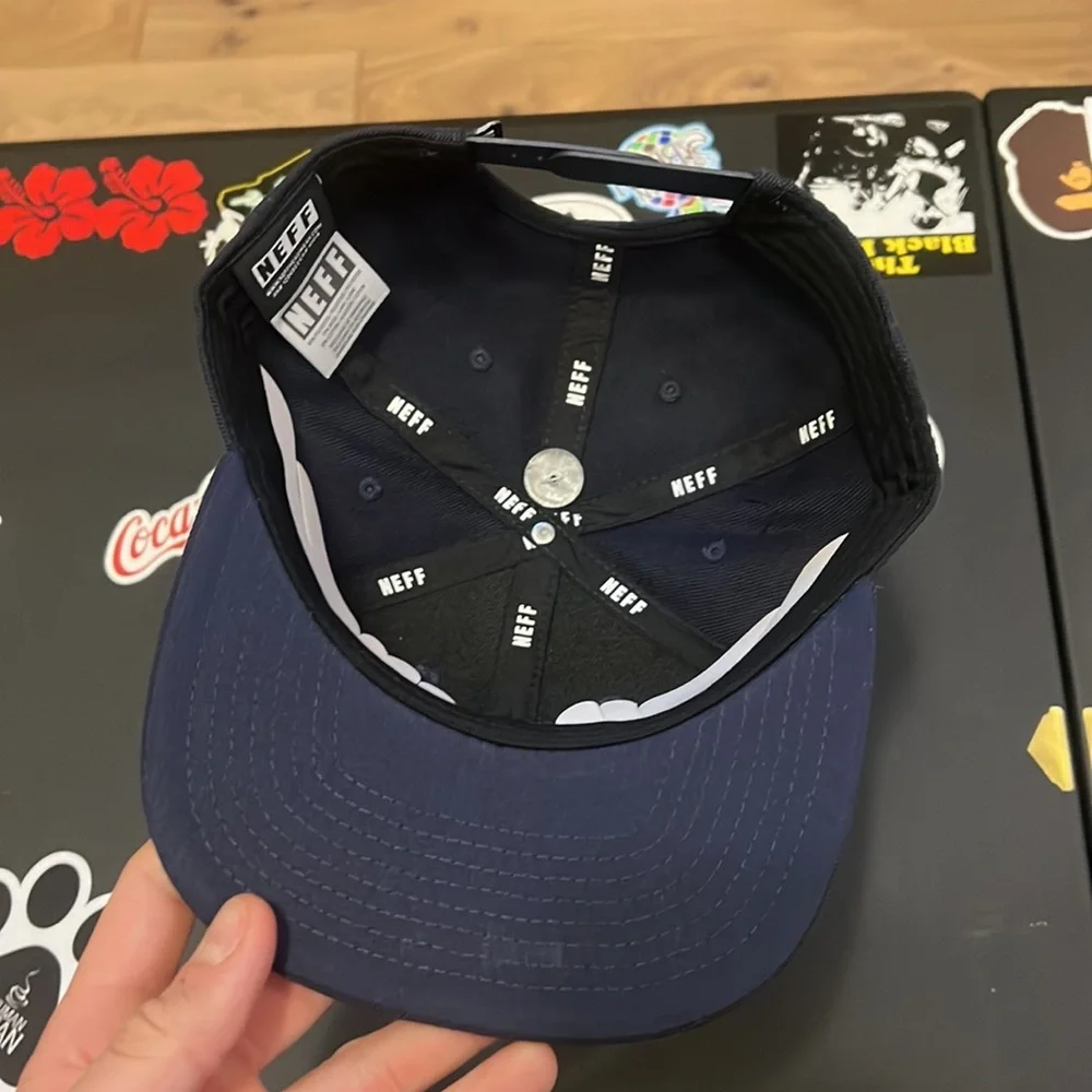 Neff Stitched Logo Snapback - Picture 3 of 3